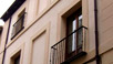 Rehabilitación de fachada de revoco en edificio de viviendas.<br/> Casco Antiguo de Madrid.